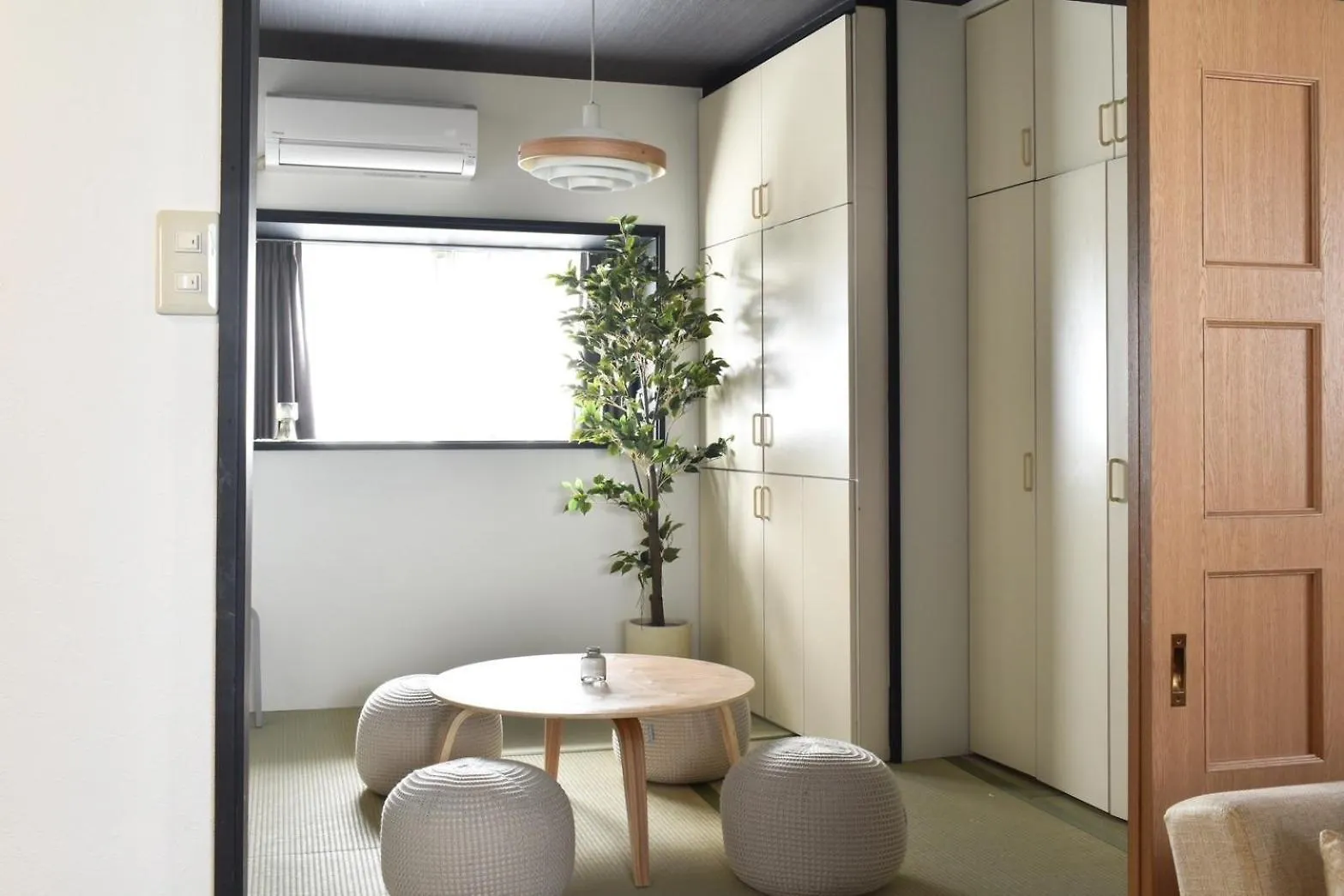 岡田ビル5階 Apartment Tokyo