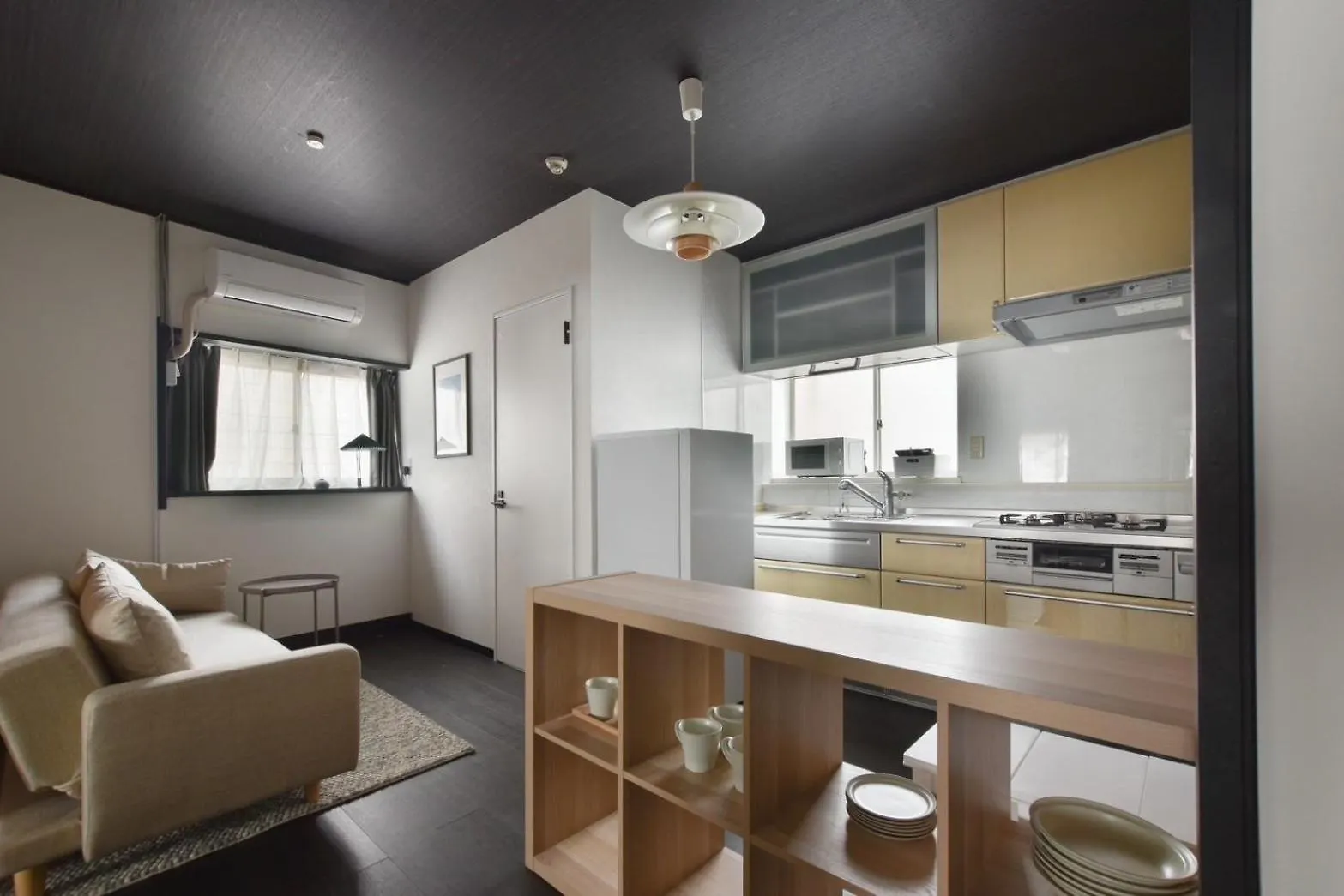 岡田ビル5階 Apartment Tokyo